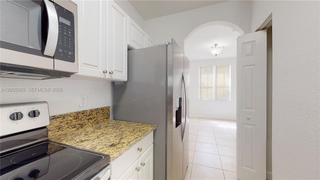 2929 SE 2nd St 7, Homestead, FL 33033