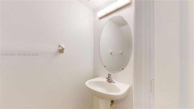 2929 SE 2nd St 7, Homestead, FL 33033