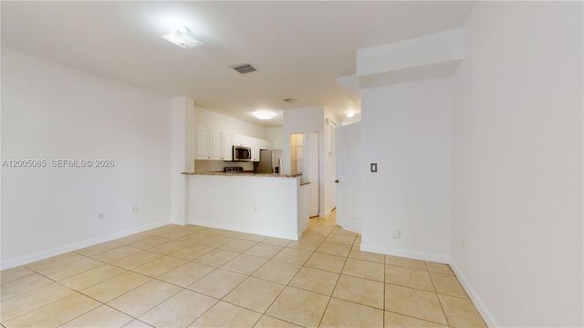 2929 SE 2nd St 7, Homestead, FL 33033