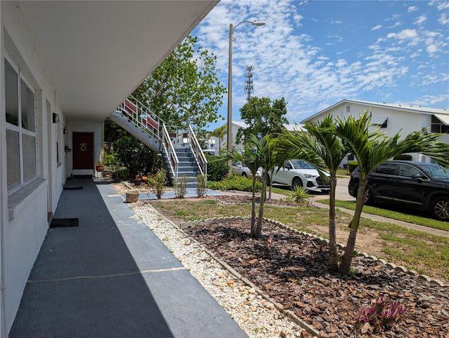5850 18TH STREET N 11, St Petersburg, FL 33714