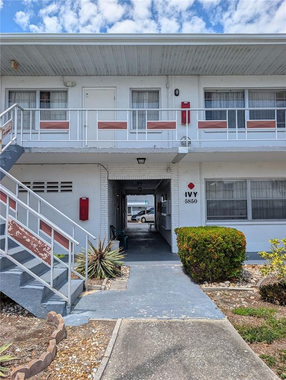 5850 18TH STREET N 11, St Petersburg, FL 33714