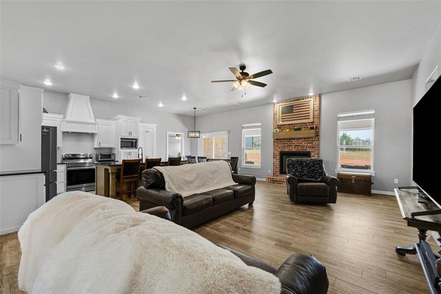 2367 County Road 1336 Road, Blanchard, OK 73010