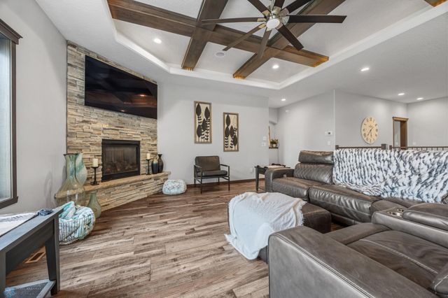 6884 21st Street S, Fargo, ND 58104