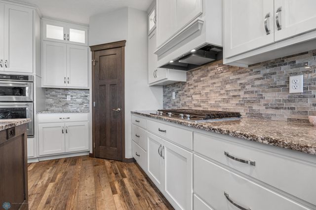 6884 21st Street S, Fargo, ND 58104