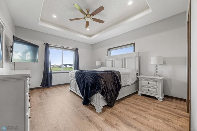 6884 21st Street S, Fargo, ND 58104