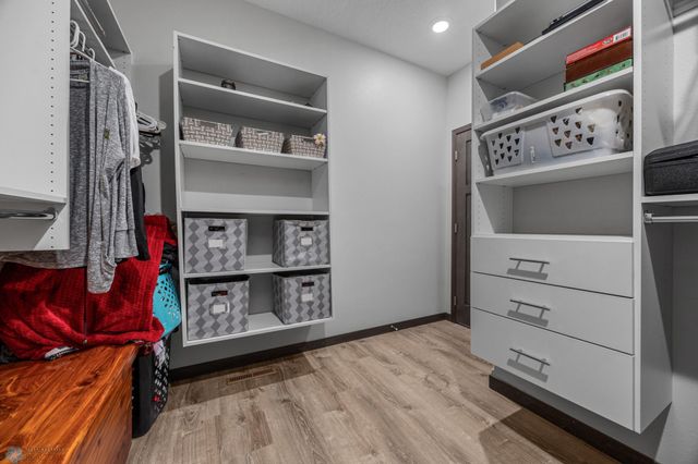 6884 21st Street S, Fargo, ND 58104