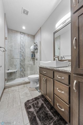 6884 21st Street S, Fargo, ND 58104