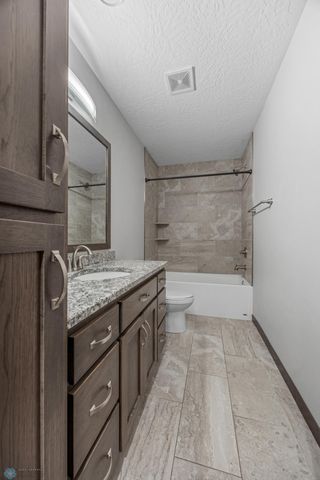 6884 21st Street S, Fargo, ND 58104