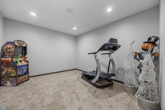 6884 21st Street S, Fargo, ND 58104