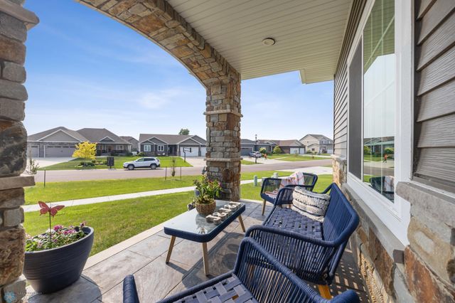 6884 21st Street S, Fargo, ND 58104