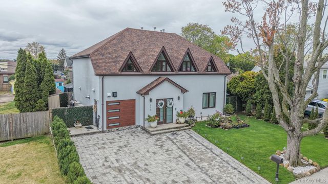 316 Acre Lane, Hicksville, NY 11801