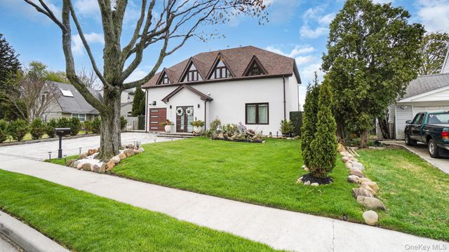 316 Acre Lane, Hicksville, NY 11801