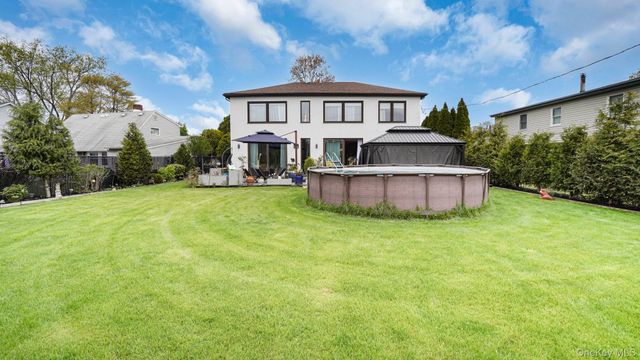 316 Acre Lane, Hicksville, NY 11801