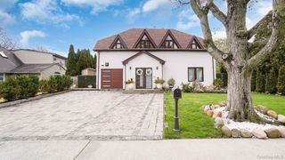 316 Acre Lane, Hicksville, NY 11801