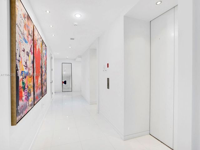 1100 Biscayne Blvd 4001, Miami, FL 33132