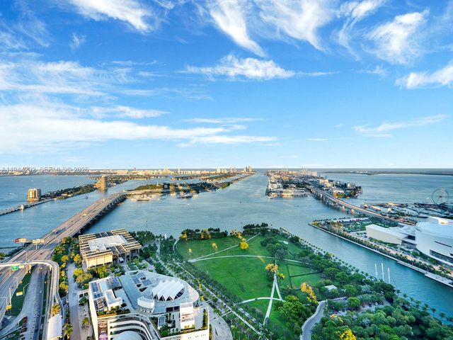 1100 Biscayne Blvd 4001, Miami, FL 33132