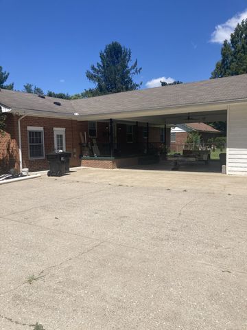 212 Wilson Ave, Murfreesboro, TN 37130