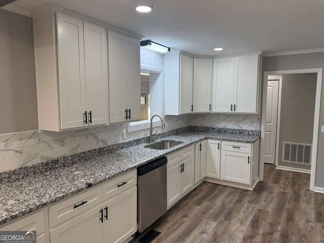 1159 W Roanoke Extension, Fitzgerald, GA 31750