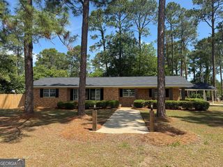 1159 W Roanoke Extension, Fitzgerald, GA 31750