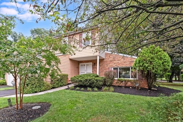 108 Saratoga Sq, Wayne Twp., NJ 07470