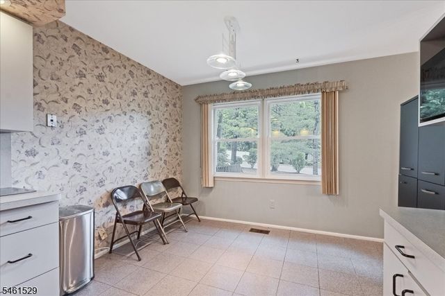 108 Saratoga Sq, Wayne Twp., NJ 07470