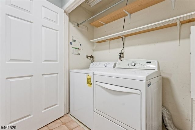 108 Saratoga Sq, Wayne Twp., NJ 07470