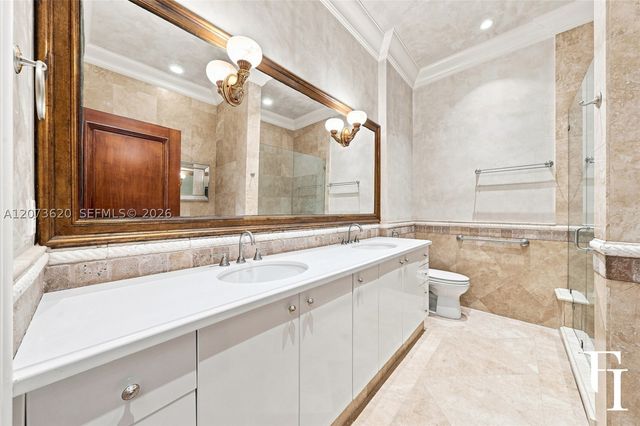 60 Edgewater Dr East, Coral Gables, FL 33133