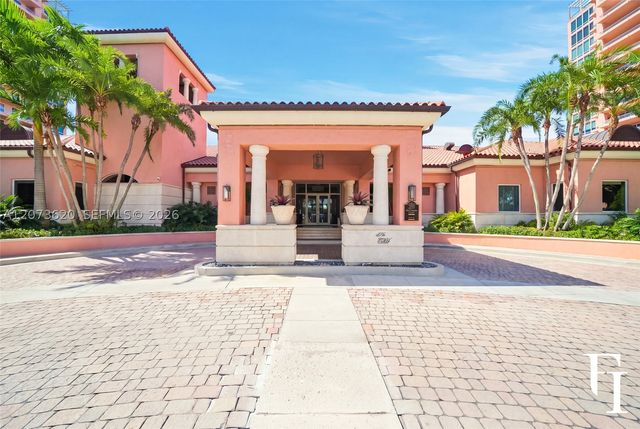 60 Edgewater Dr East, Coral Gables, FL 33133