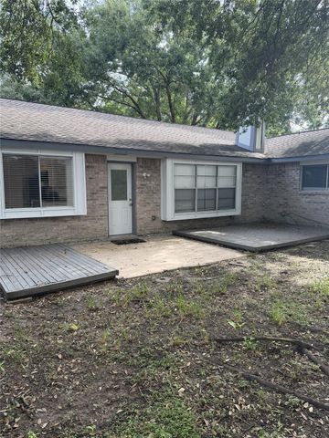 1211 Twining Oaks Lane N, Missouri City, TX 77489