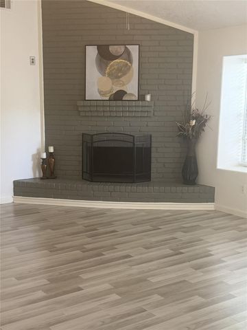 1211 Twining Oaks Lane N, Missouri City, TX 77489