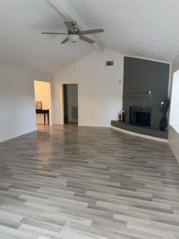 1211 Twining Oaks Lane N, Missouri City, TX 77489