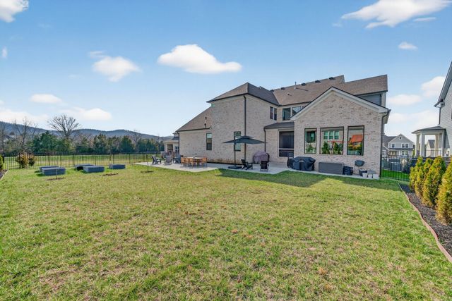 1125 Angela Ann Ct, Nolensville, TN 37135