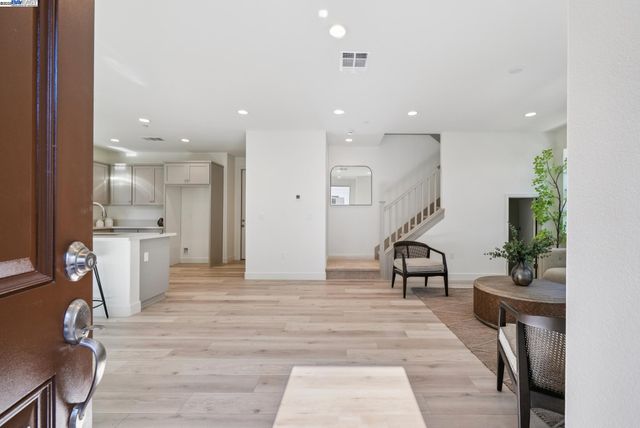 246 Mindy Way, Pittsburg, CA 94565