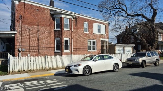 79 Schultz Avenue, Phillipsburg Town, NJ 08865