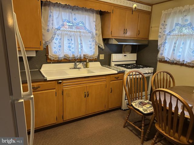 105 FAIRMOUNT AVE, Reading, PA 19606