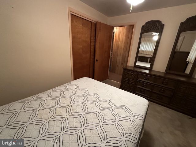 105 FAIRMOUNT AVE, Reading, PA 19606