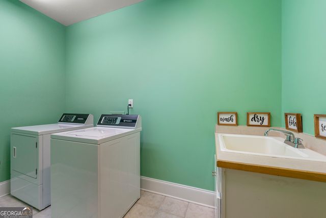 244 Dodgen Road, Hampton, GA 30228