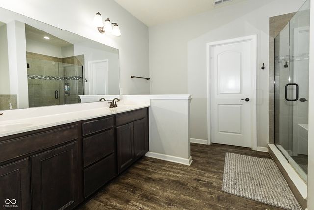 9239 Thames Drive, Avon, IN 46123