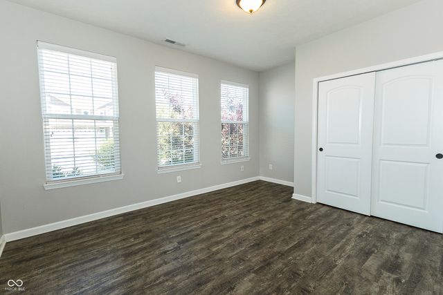9239 Thames Drive, Avon, IN 46123