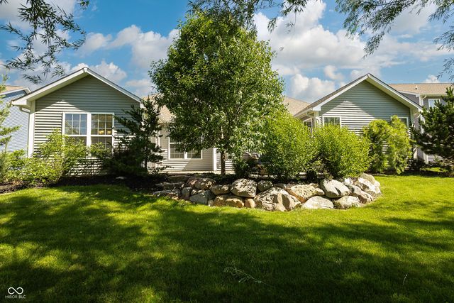 9239 Thames Drive, Avon, IN 46123
