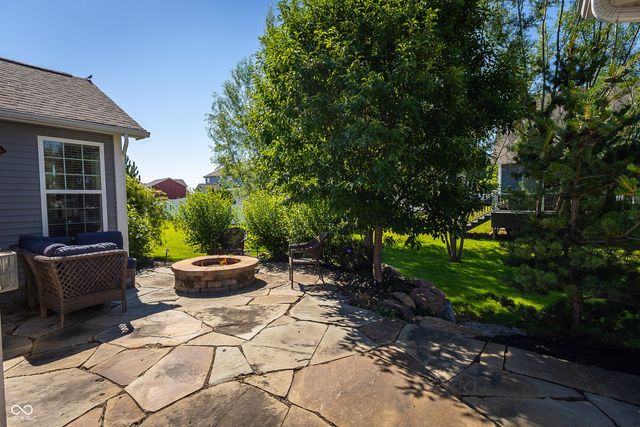 9239 Thames Drive, Avon, IN 46123