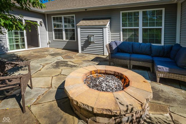 9239 Thames Drive, Avon, IN 46123