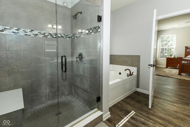 9239 Thames Drive, Avon, IN 46123