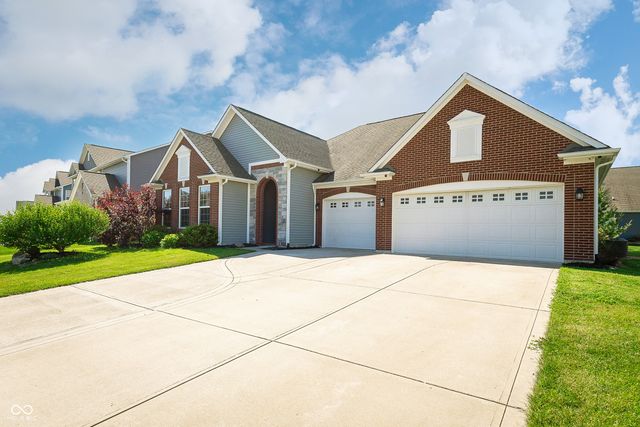 9239 Thames Drive, Avon, IN 46123