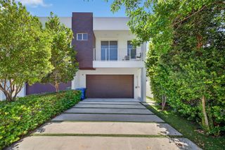 904 NE 15th Ave, Fort Lauderdale, FL 33304
