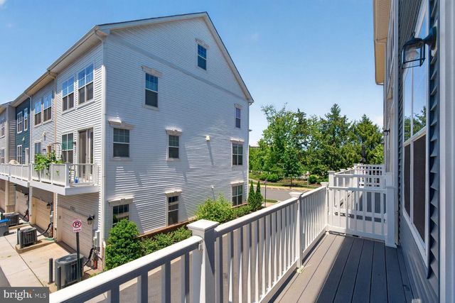 5128 RIDGEVIEW RETREAT, Chantilly, VA 20151