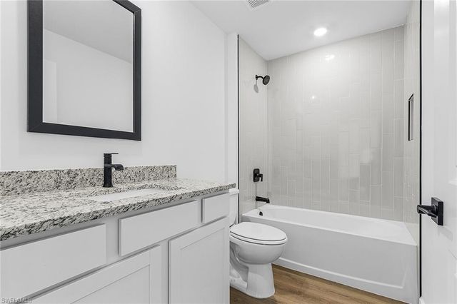 2030 NE 2nd PL, Cape Coral, FL 33909