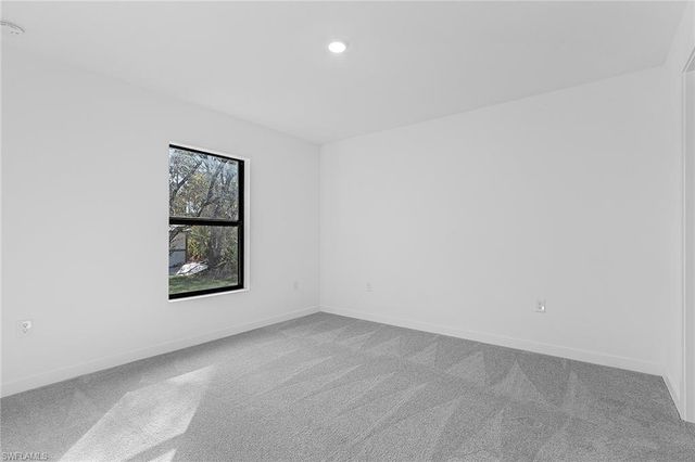 2030 NE 2nd PL, Cape Coral, FL 33909