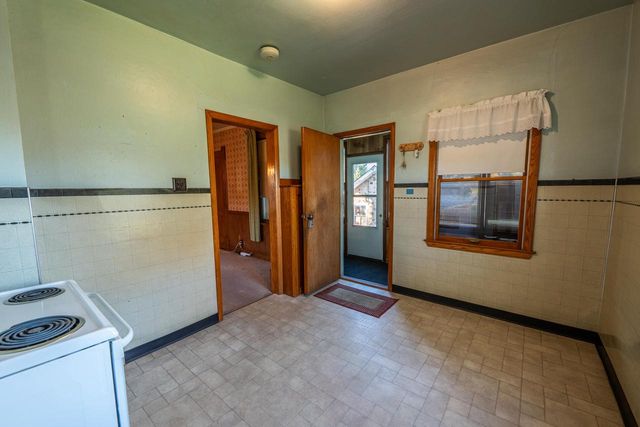 5234 County Highway E, Slinger, WI 53086