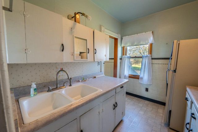 5234 County Highway E, Slinger, WI 53086